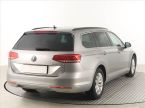 Volkswagen Passat - fotka číslo 4