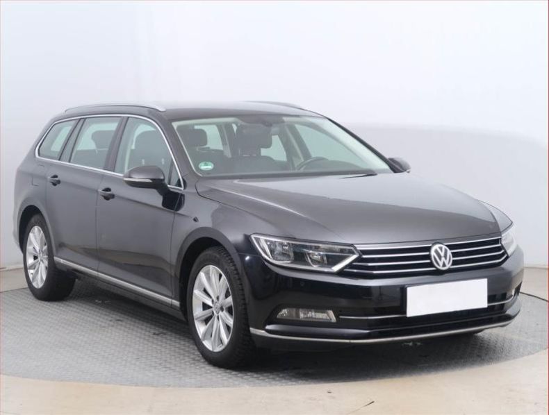 Volkswagen Passat - hlavní foto