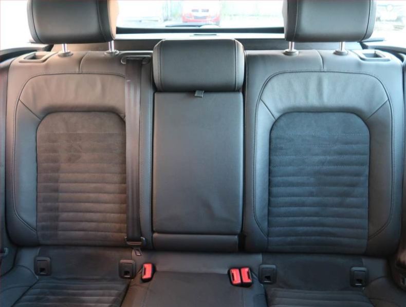 Volkswagen Passat - hlavní fotka