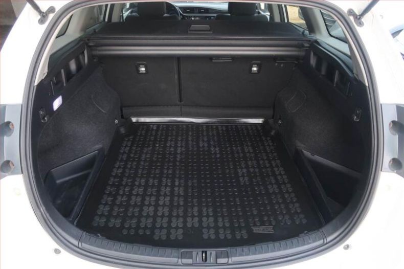 Toyota Auris - hlavní fotka