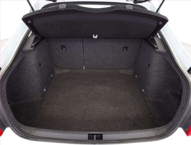 Škoda Octavia - hlavní fotka