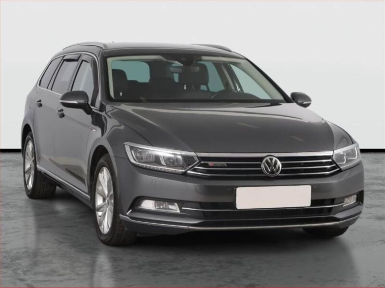 Volkswagen Passat - hlavní fotka inzerátu
