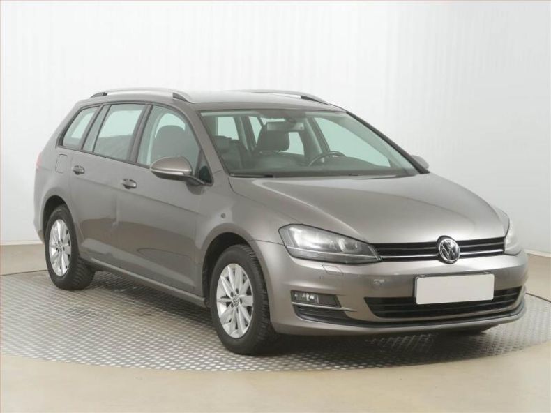 Volkswagen Golf - hlavní fotka inzerátu