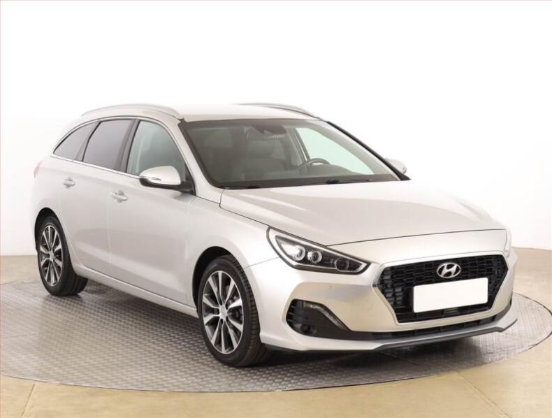 Hyundai i30 - hlavní foto