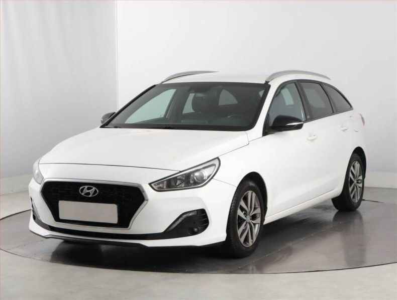 Hyundai i30 - hlavní fotka