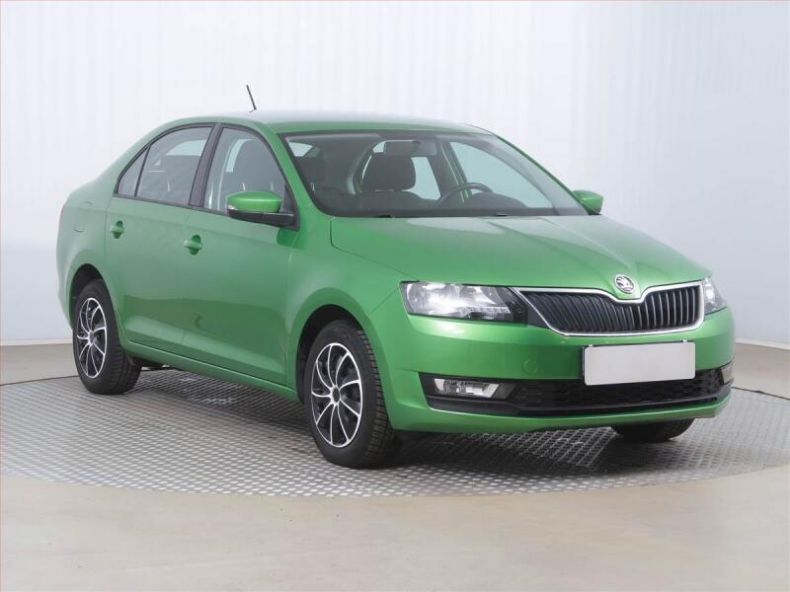 Škoda Rapid - hlavní foto