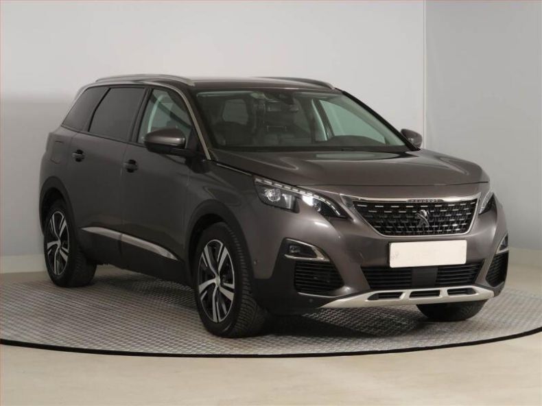 Peugeot 5008 - hlavní foto