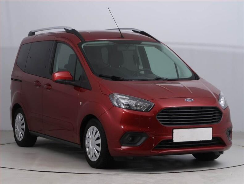 Ford Tourneo - hlavní foto