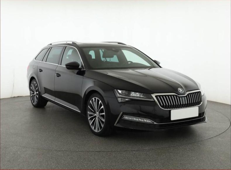 Škoda Superb - hlavní fotka