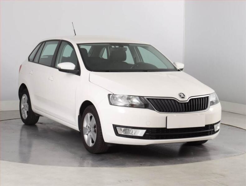 Škoda Rapid - hlavní foto