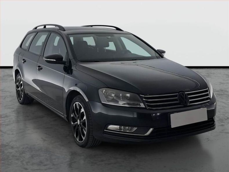 Volkswagen Passat - hlavní fotka inzerátu