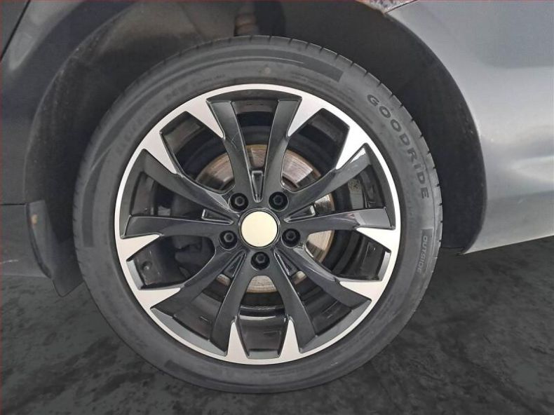 Volkswagen Passat - hlavní fotka