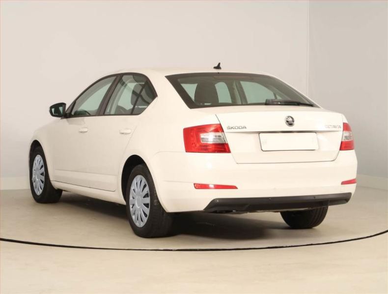 Škoda Octavia - hlavní fotka