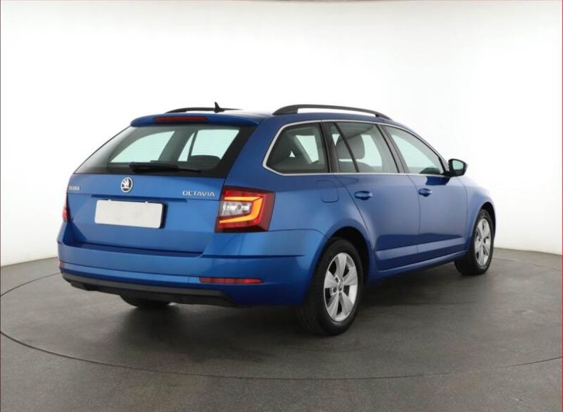 Škoda Octavia - hlavní fotka