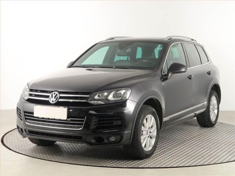Volkswagen Touareg - hlavní fotka