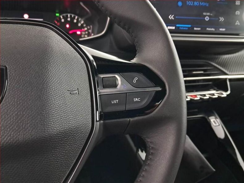 Peugeot 2008 - hlavní fotka