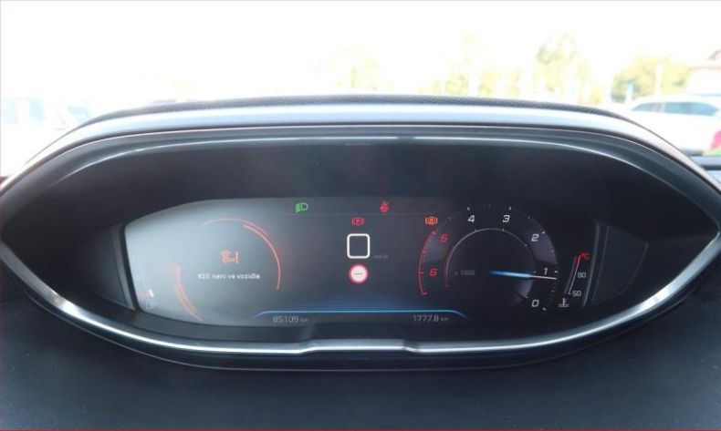 Peugeot 5008 - hlavní fotka