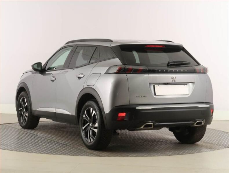 Peugeot 2008 - hlavní fotka