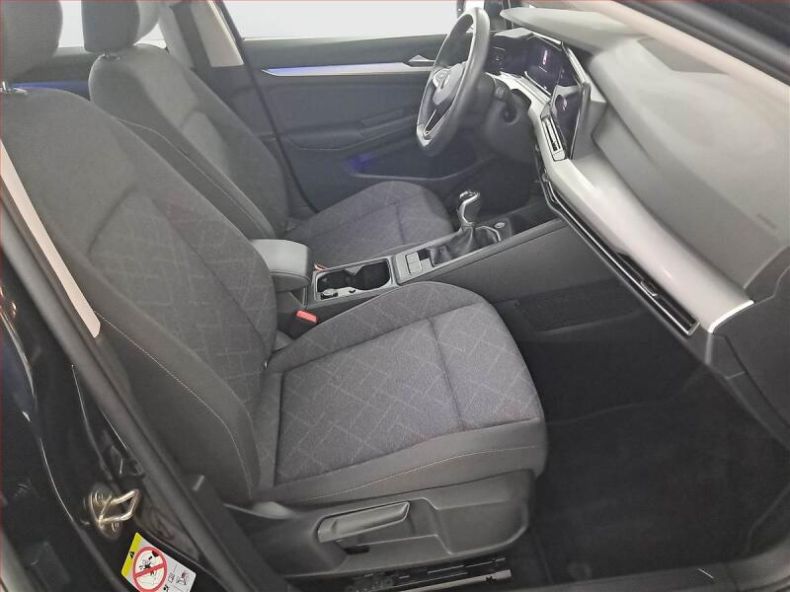 Volkswagen Golf - hlavní fotka