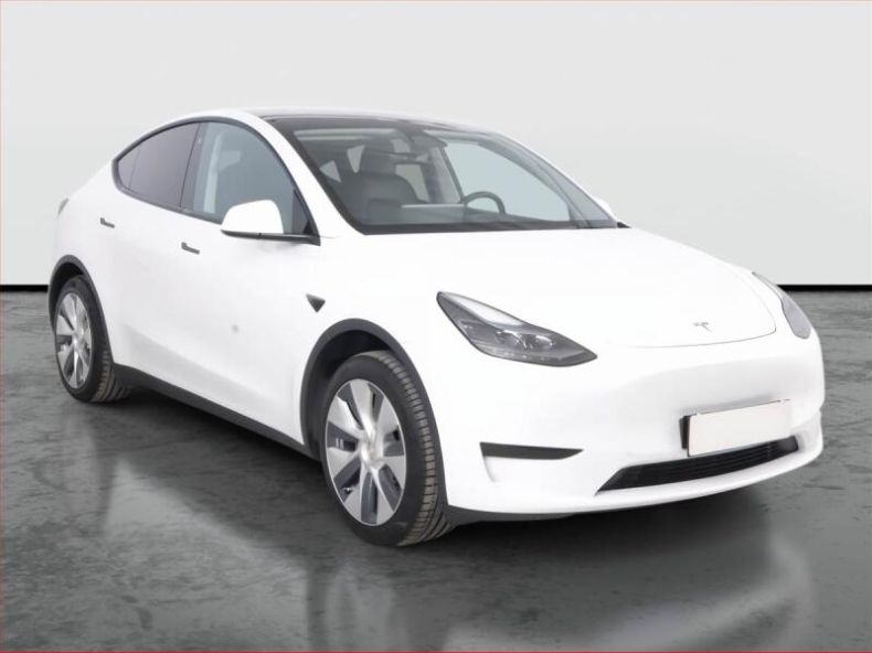Tesla Model Y - hlavní foto