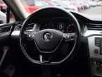 Volkswagen Passat - fotka číslo 13