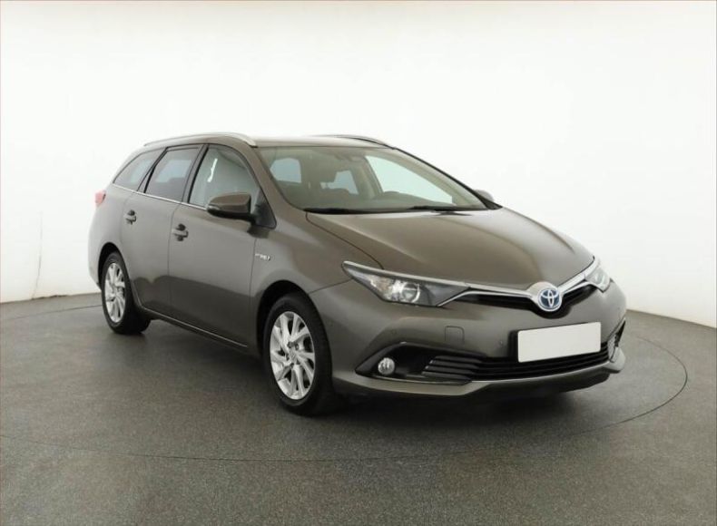 Toyota Auris - hlavní foto