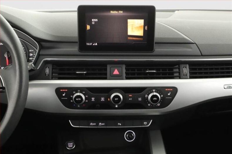 Audi A4 - hlavní fotka
