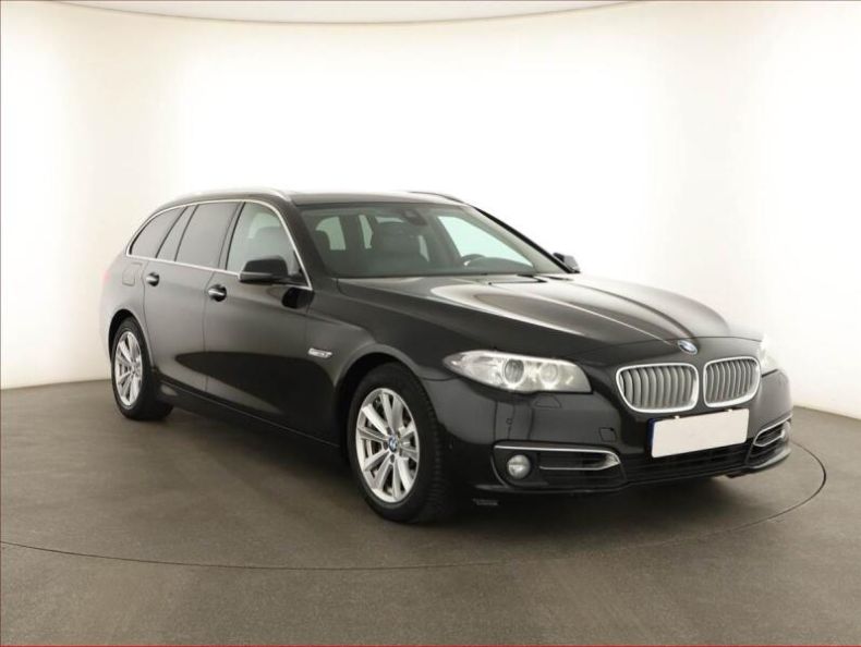 BMW Řada 5 - hlavní foto