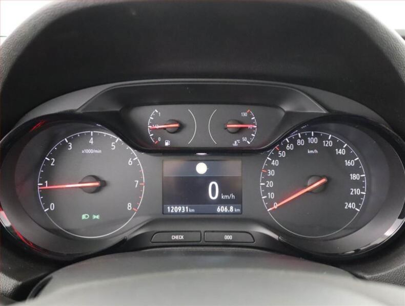 Opel Grandland X - hlavní fotka