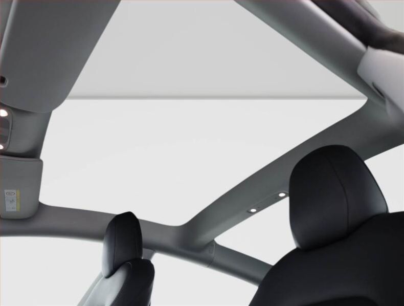Tesla Model 3 - hlavní fotka