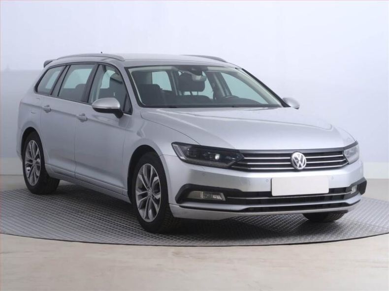 Volkswagen Passat - hlavní fotka inzerátu