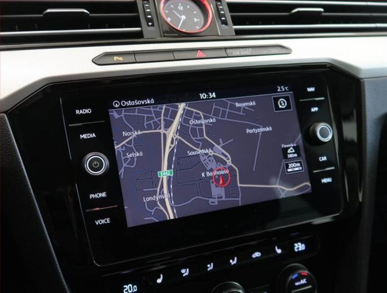 Volkswagen Passat - hlavní fotka