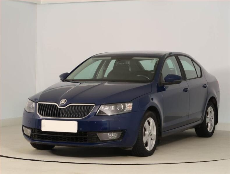 Škoda Octavia - hlavní fotka