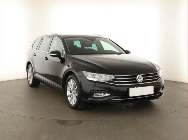 Volkswagen Passat - hlavní foto