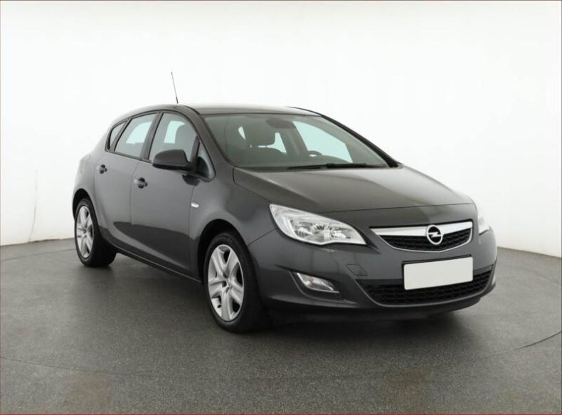 Opel Astra - hlavní fotka inzerátu