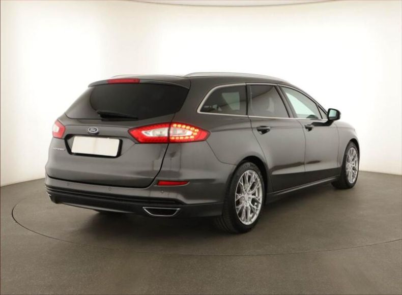 Ford Mondeo - hlavní fotka