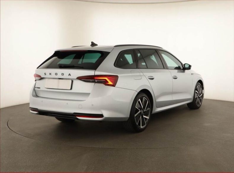 Škoda Octavia - hlavní fotka