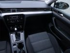 Volkswagen Passat - fotka číslo 7