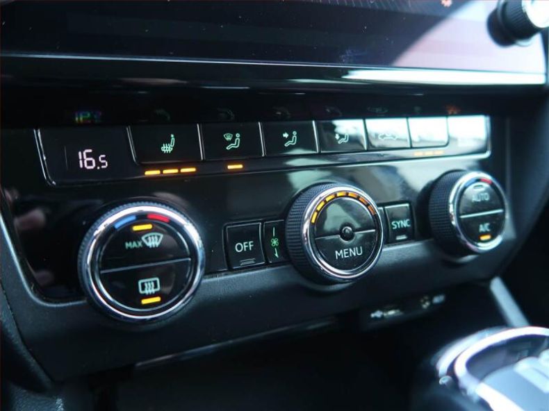 Škoda Octavia - hlavní fotka