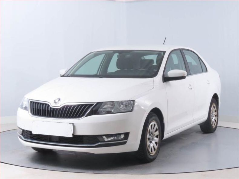 Škoda Rapid - hlavní fotka