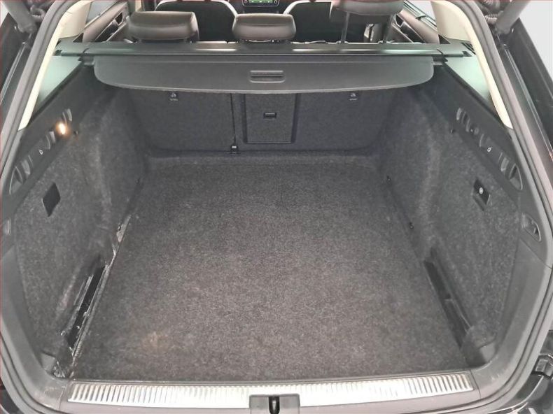 Škoda Superb - hlavní fotka