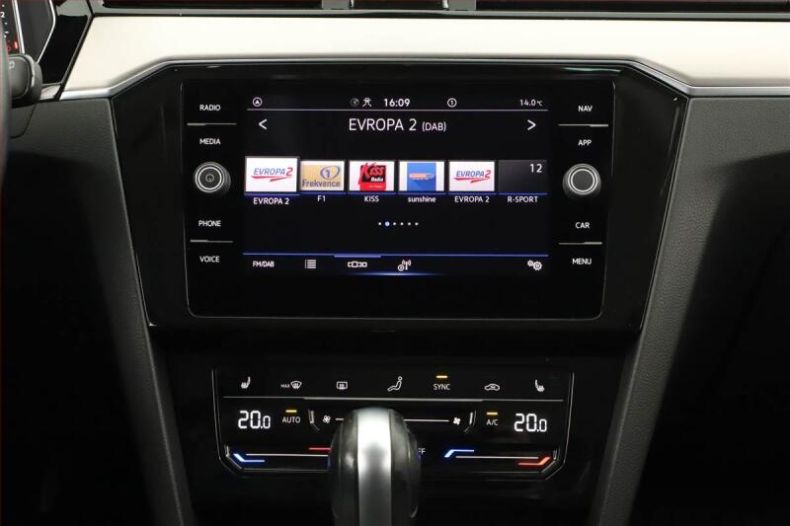 Volkswagen Passat - hlavní fotka