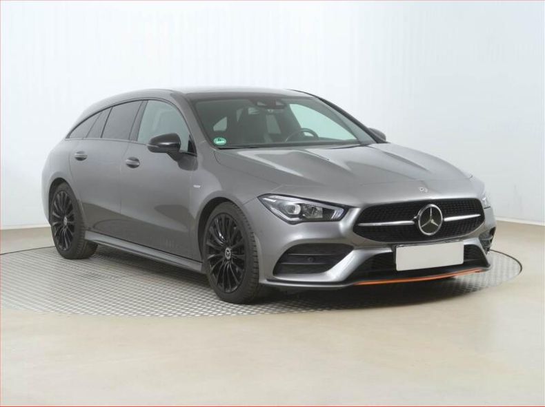 Mercedes Třída CLA - hlavní foto