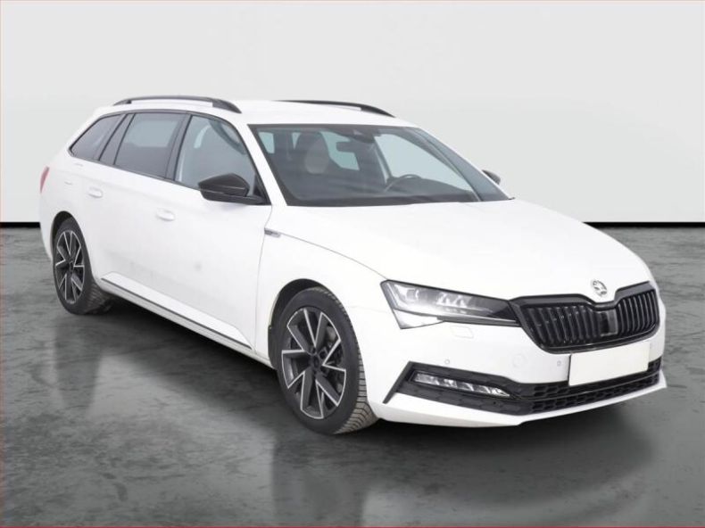 Škoda Superb - hlavní foto