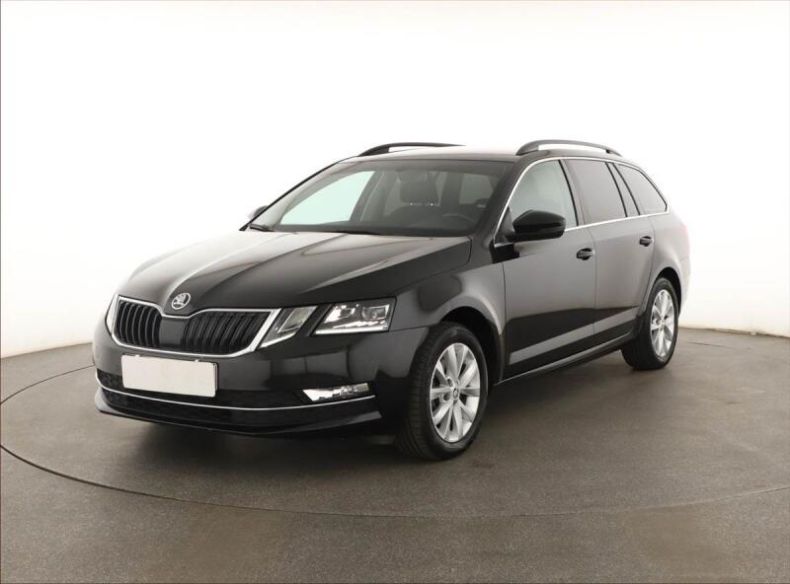 Škoda Octavia - hlavní fotka