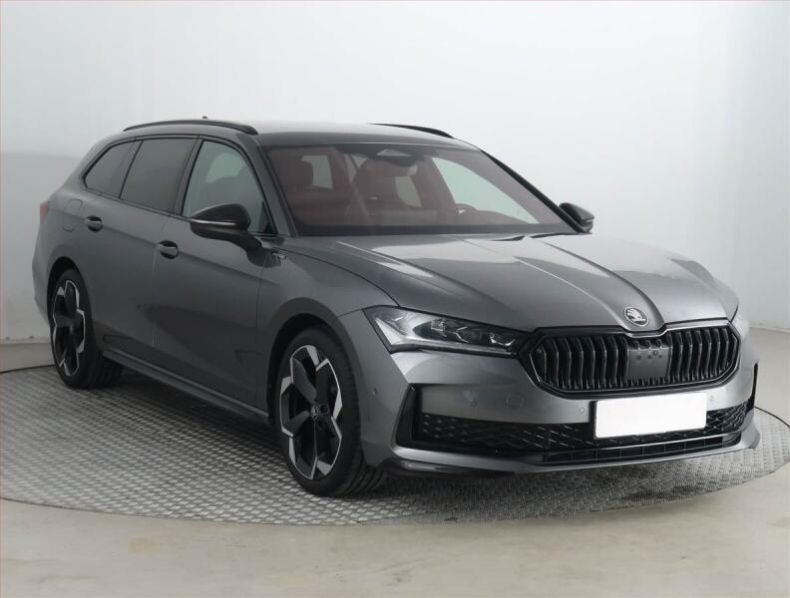 Škoda Superb - hlavní foto