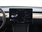 Tesla Model Y - fotka číslo 10