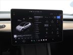 Tesla Model Y - fotka číslo 18
