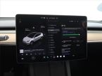 Tesla Model Y - fotka číslo 20