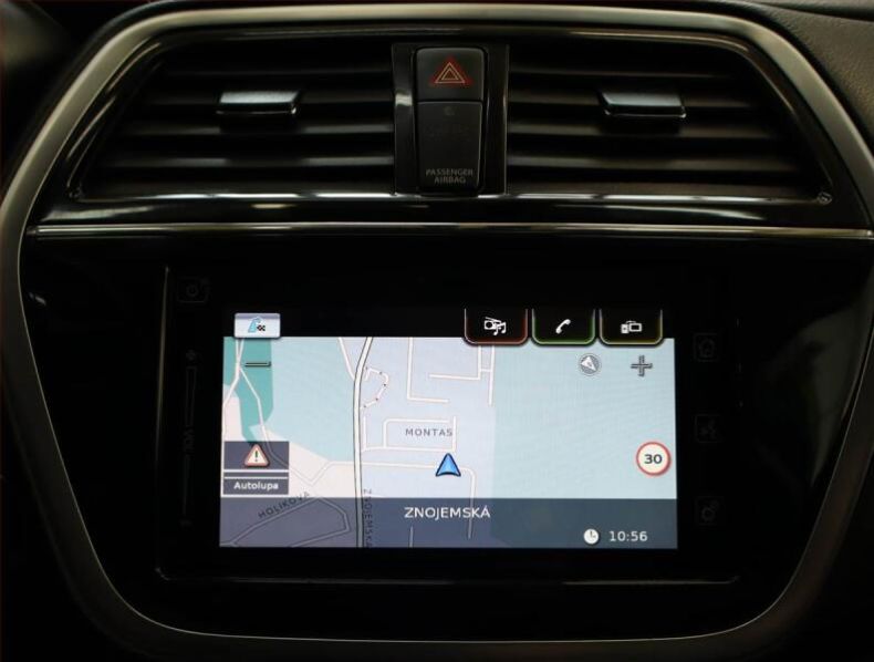 Suzuki SX4 - hlavní fotka